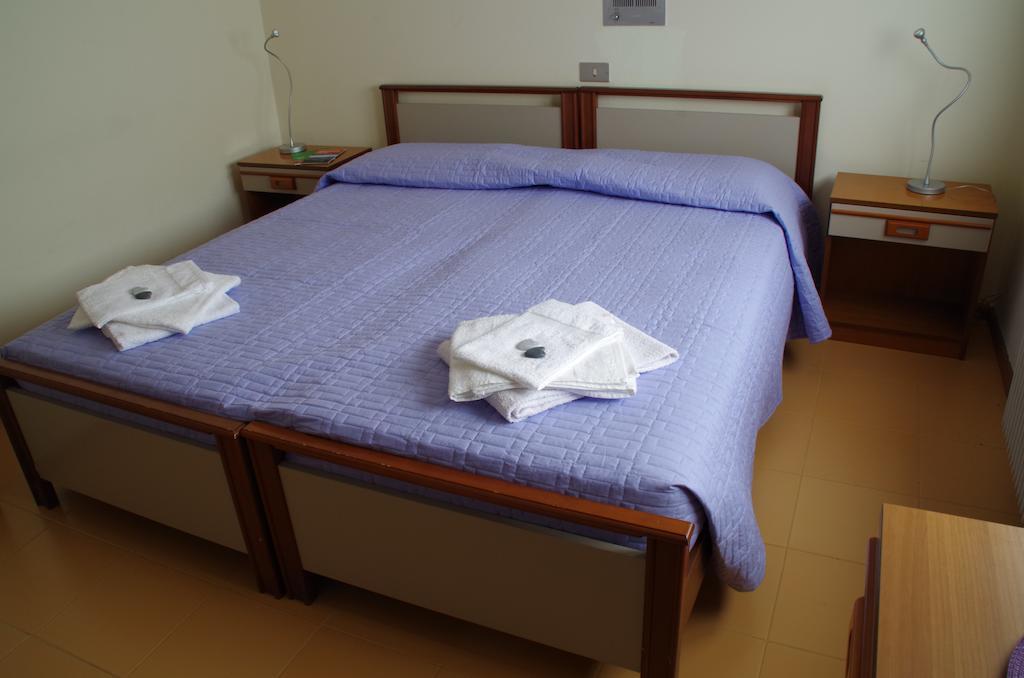 Casa Per Ferie Paola Di Rosa Hotel Arta Terme Room photo